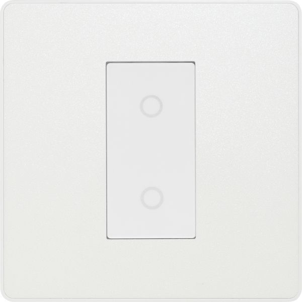 BG PCDCL70W-01, Pearlescent White Evolve 45A 2 Pole Cooker Control Unit  13A Switched Socket White Insert